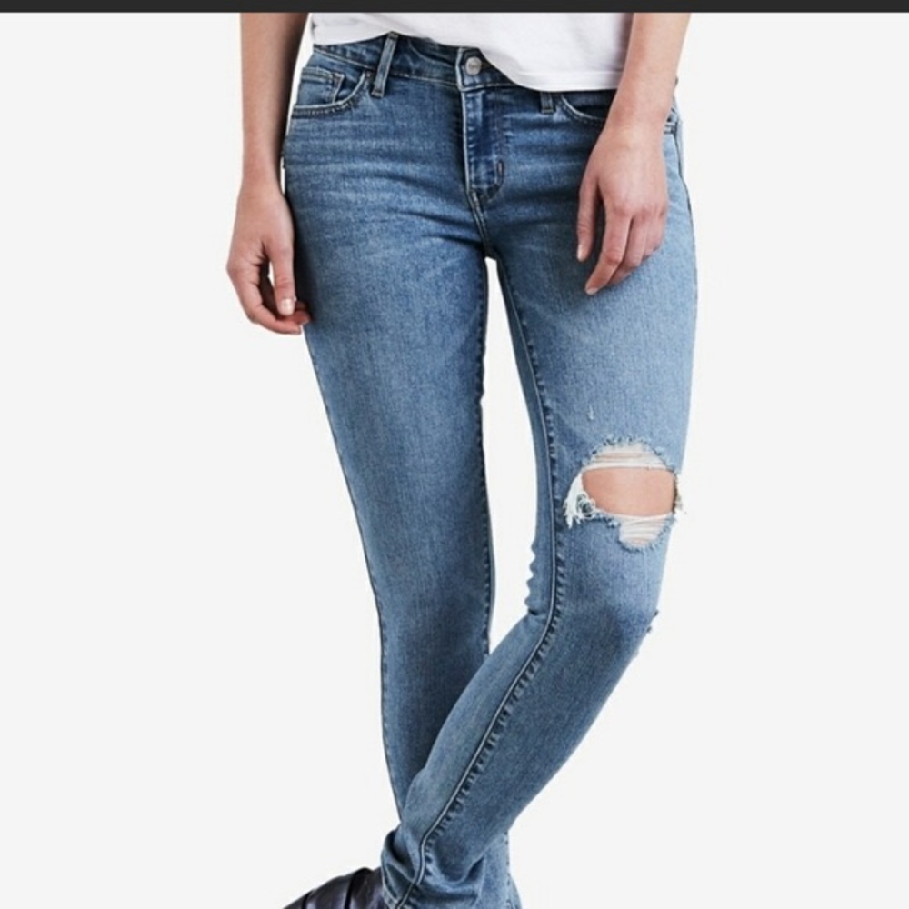 Levi’s 711 skinny jeans